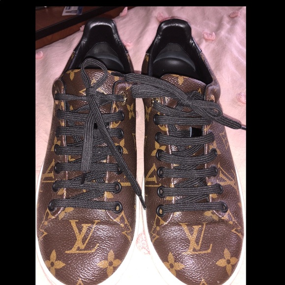 Louis Vuitton Frontrow Sneaker - Picture 4 of 7